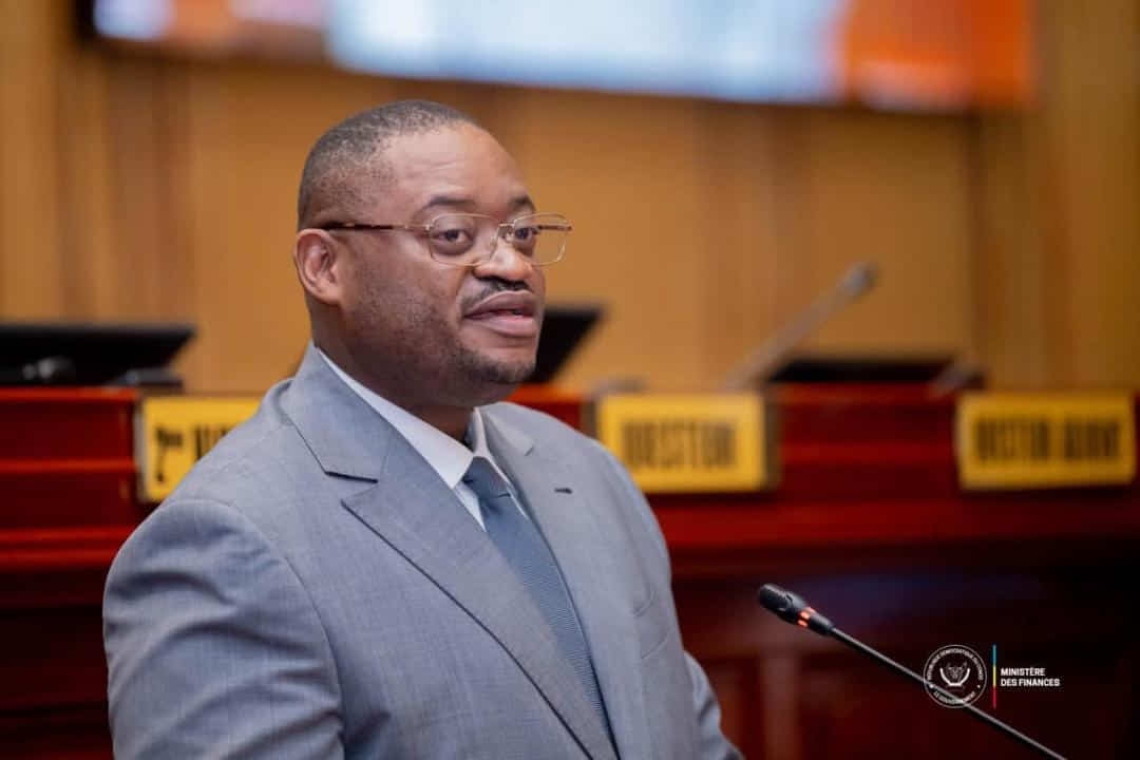 La paie des agents de l'État est lancée : Le Ministre des Finances ordonne le versement pour les militaires et policiers