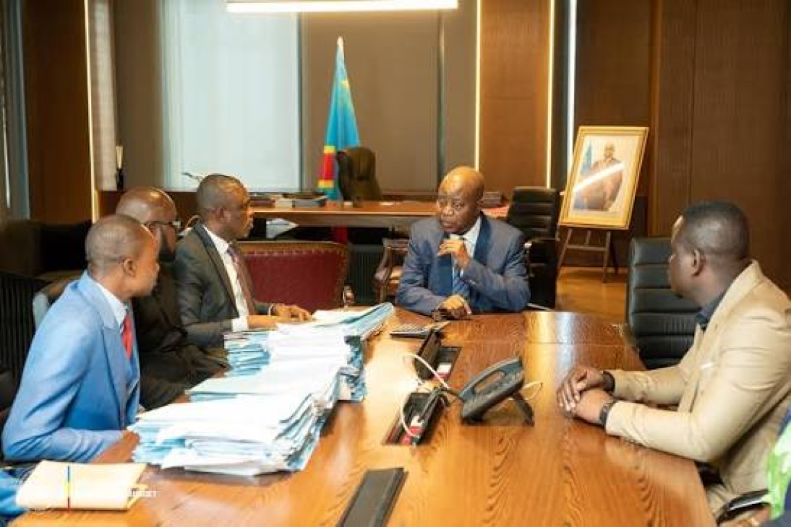 Grand Entretien : Adolphe Muzito vante l'accroissement historique du budget de la RDC sous Félix Tshisekedi et fixe le cap sur 2035