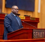 Sénat : Doudou Fwamba défend le projet de loi sur la réforme du régime fiscal, parafiscal et douanier pour attirer les investissements stratégiques